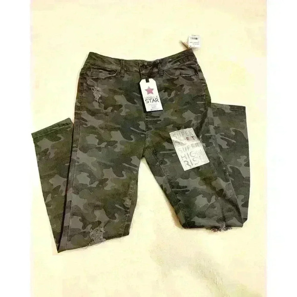 Vanilla Star Jeans Ripped Camo Cropped - Picture 4 of 5
